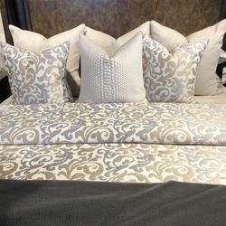 Queen Comforter Only In New Condition Great Quality