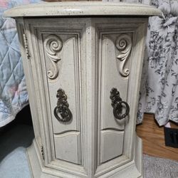 Night Stand With Storge 