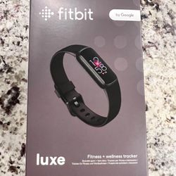 Fitbit Luxe Smartwatch