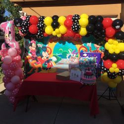 Minnie/Mickey Mouse Balloon Garland 