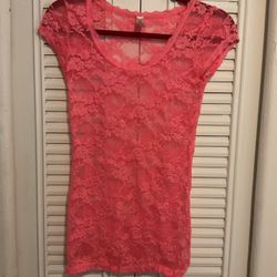 Netted Short Sleeve Tshirt Women’s Small