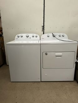 Whirlpool Washer And Gas Dryer Laundry Set 
