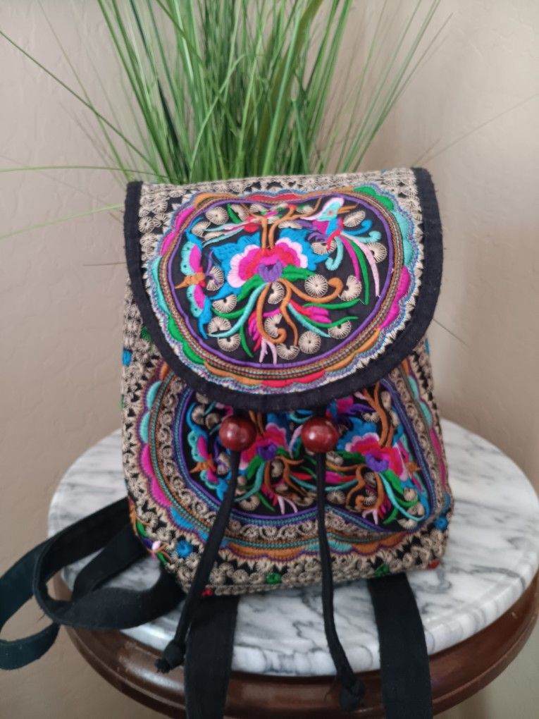 $15 Vintage Unique Cute Canvas Backpack Purse With Colorful Floral Embroidery, Perfect Condition