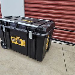 Tough Chest 38 in. W 63 Gal. Polypropylene Rolling Tool Box