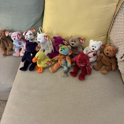 13 Collectible Ty Bear Beanie Babies w/Tags