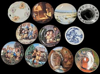 Lot of 11 Vintage Collector's Plates