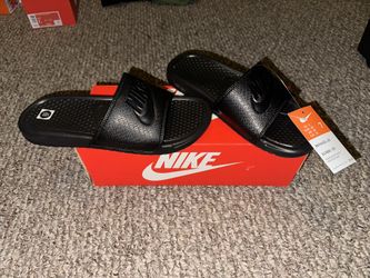New Nike Benassi JDI Slides Sandals Sz 7 Black