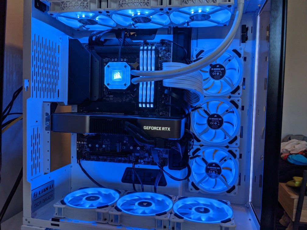 Lian Li 011 Dynamic XL White Computer Case for Sale in Miami, FL OfferUp