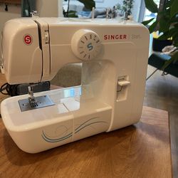 Singer Kids Sewing Machine 