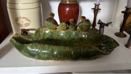 Ceramic Leaf Serving Bowl with Bird
