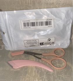 2-Piece Pink Eyebrow Grooming Set