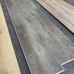 🎀 Vinyl Plank Floors