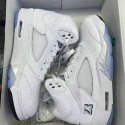 Air Jordan 5 Metallic" size 9