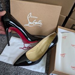 Louboutin Heels Size 40 Or 9w