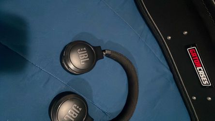 JBL HEADPHONES