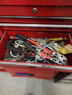 Pink Box tool box for Sale in York, PA - OfferUp