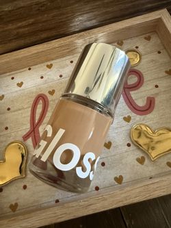 Glossier #4 Médium 