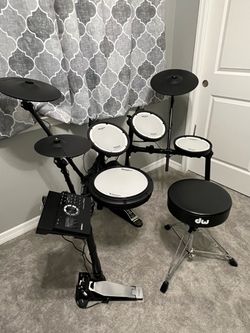 Roland drum set