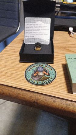 Bering Sea Pay Dirt Gold Vial Gift Set