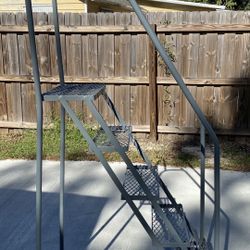 COTTERMAN Co. 5 Steps 90” High Steel Rolling And Locking Ladder 350 LB Load Capacity