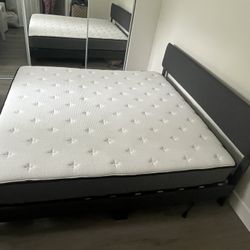 King Bed With Mattress