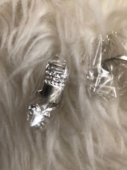 Butterfly ring