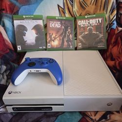 White Microsoft Xbox One 500GB Console with 3 Games