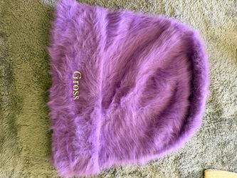 Gross purple rabbit-fur hat