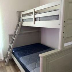 Solid Wood Bunk Bed
