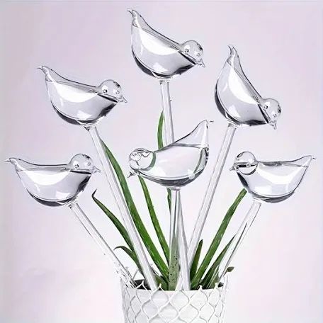 🌸 10 Brand New Elegant Bird-Shaped Self-Watering Globes