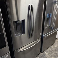 Samsung Frecnhdoor Refrigerator 