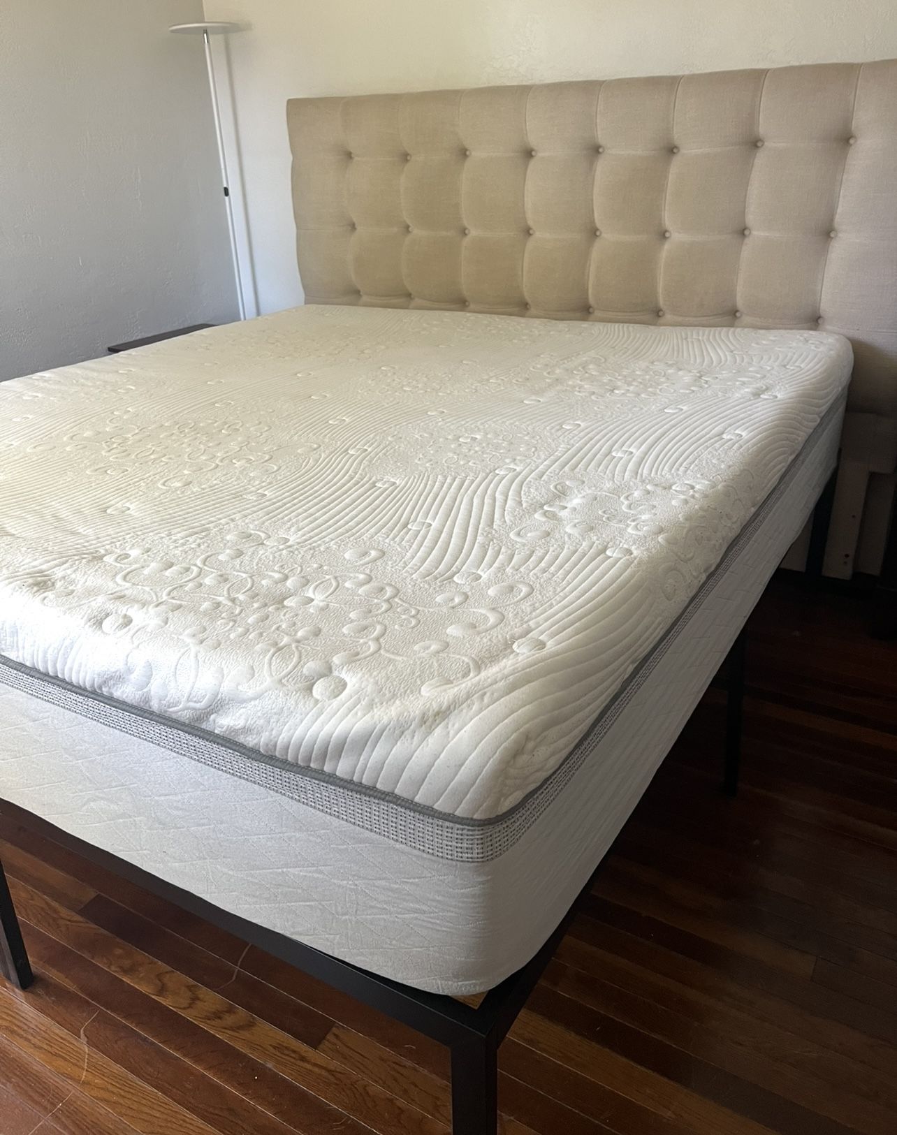 Premium Cal King Mattress & Frame – Clean & Cool Comfort