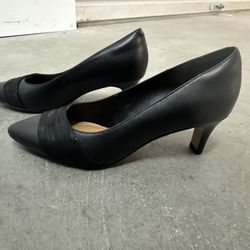 Black Heels / Pump