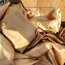 Gold Table Cloth Overlays