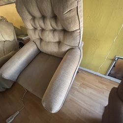 Power Recliner/ Lift Chair