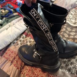 DKNY Girls Black Boots Very Good Condition 