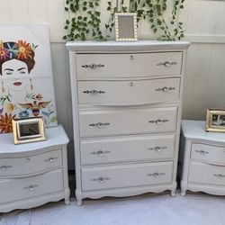 Wooden Dresser Set Glam Style Real Oak Wood Has Been Refinished! 🌺