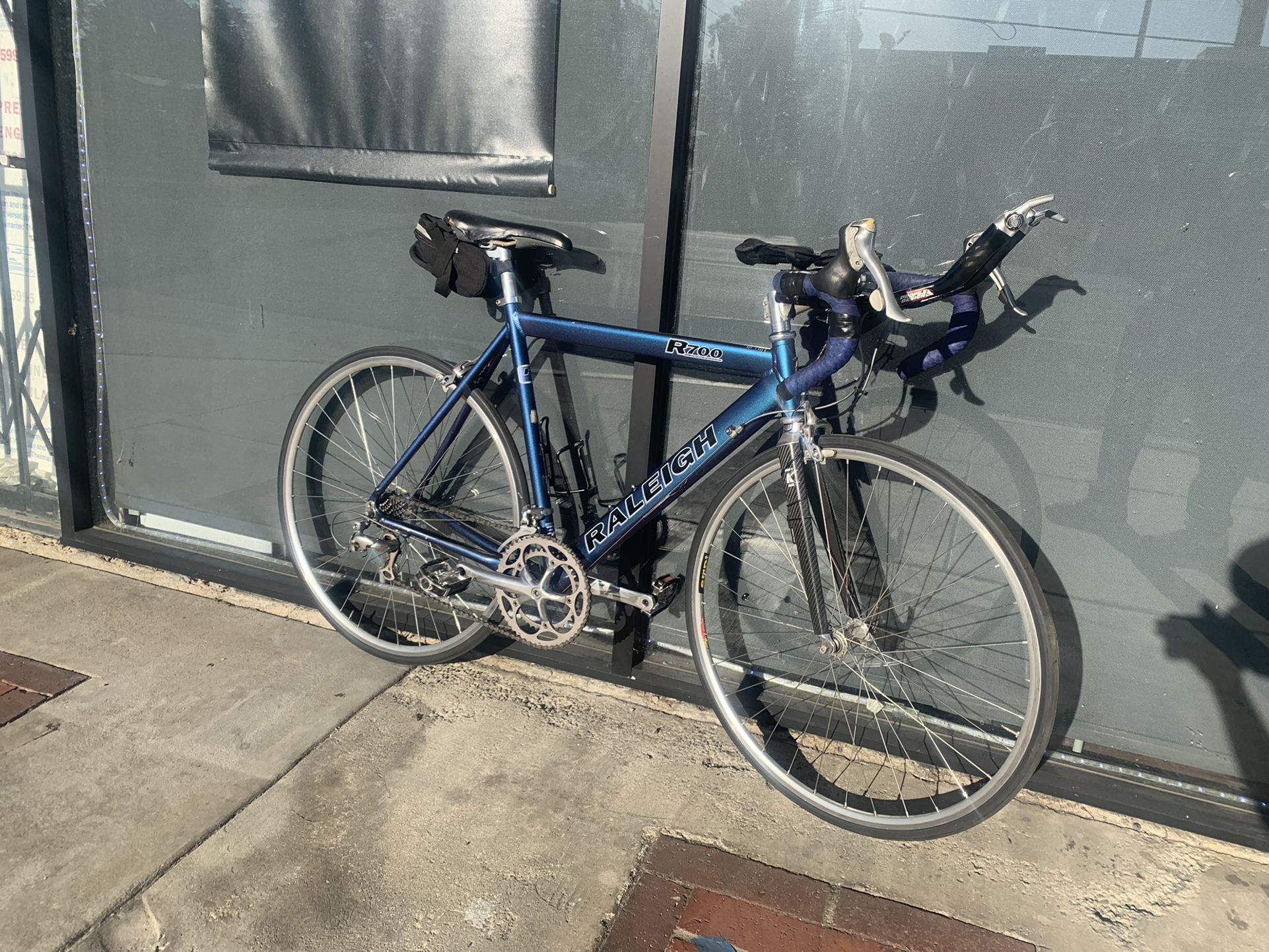 40e302c65f8d4a88b6bcd1bfb3b0b1