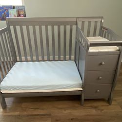 Jayden 4 In 1 Convertible Crib