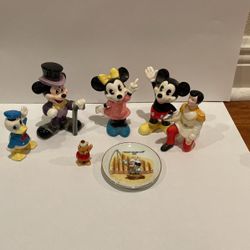 Vintage Disney Ceramic Peices 