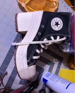 New High heel converse sz 7.5