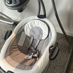 Graco Baby Swing 