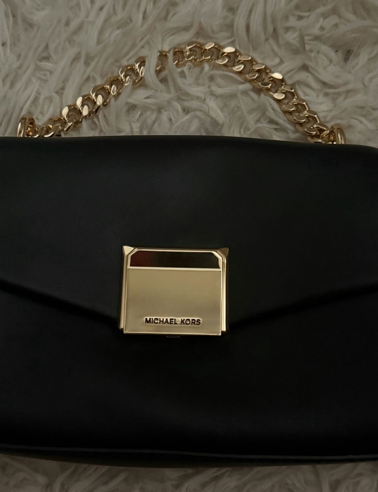 Black Michael Kors Hand Bag