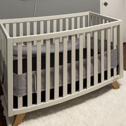 Crib With Toddle Rail