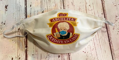 Dice abuelita Quedate en casa masks