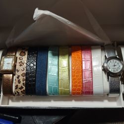 Gossip Watch Set