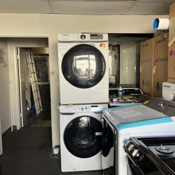SAMSUNG WASHER/GAS DRYER