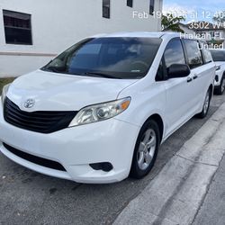 2014 Toyota Sienna