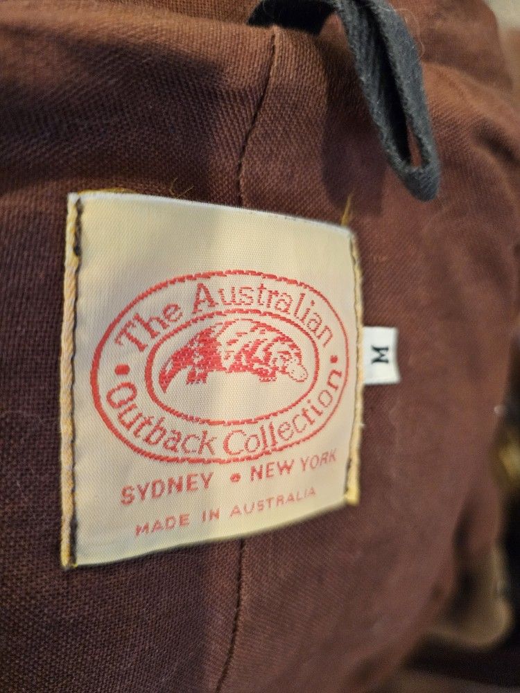 REDUCED!Vintage Duster Made In Australia Like New