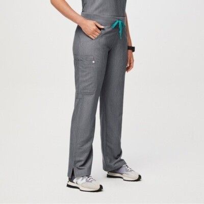 Figs Kade Cargo Scrub Pants Womens Size Small Regular Graphite
NEW